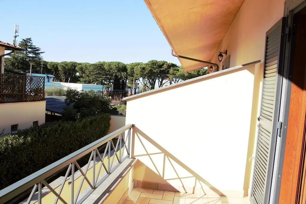 Aparthotel Borgo Castel Savelli Grottaferrata