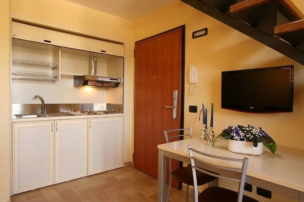 Aparthotel Borgo Castel Savelli Grottaferrata 2*,  Italia